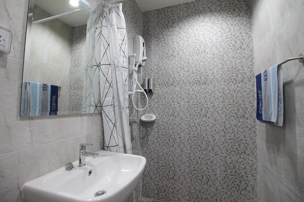 R 17 Living Hotel Bangkok Esterno foto
