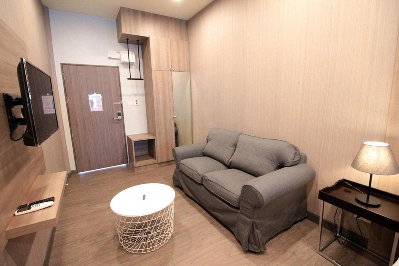 R 17 Living Hotel Bangkok Esterno foto